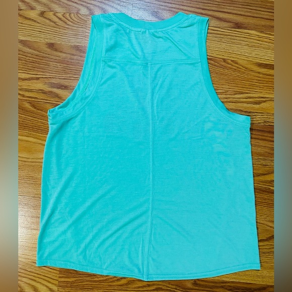 Brooks Women’s Distance Tank Luck of the Run - size small - Picture 5 of 6